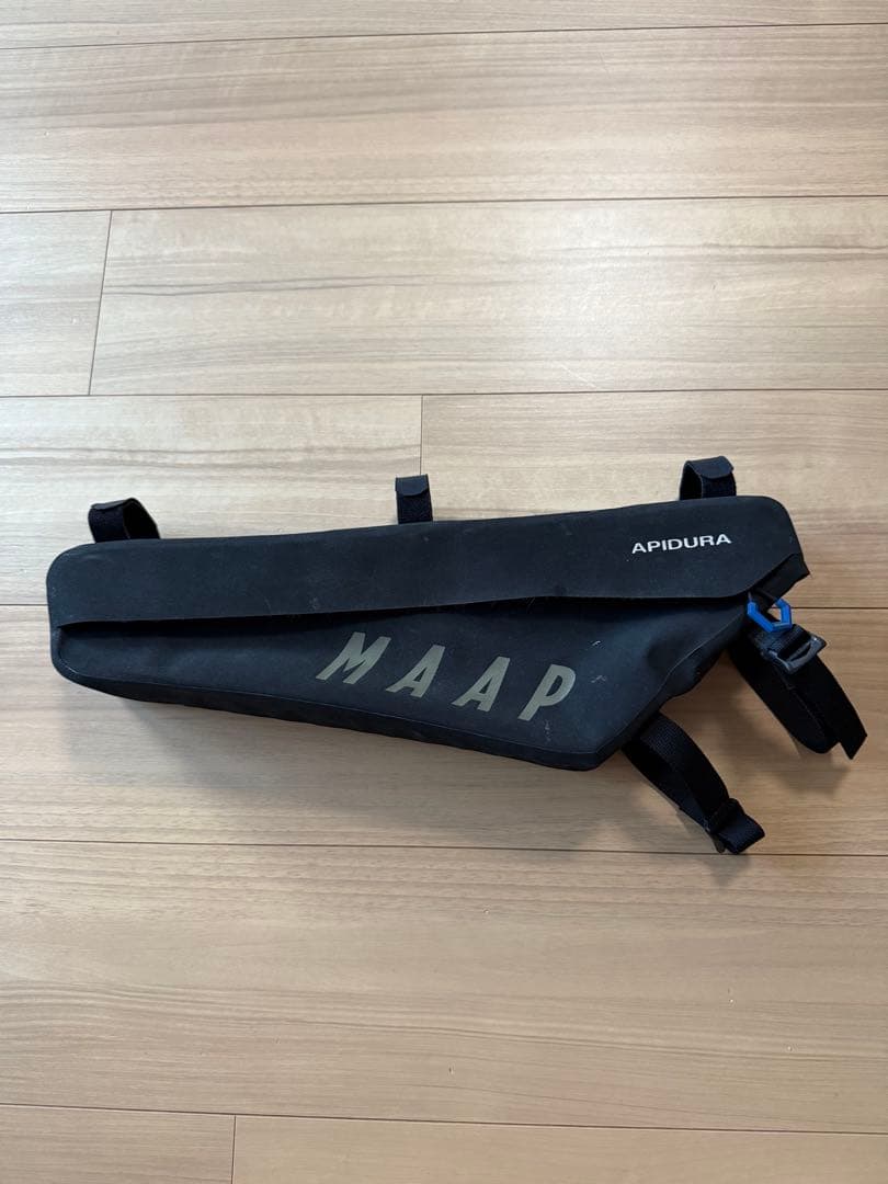  x Apiduraフレームバッグ