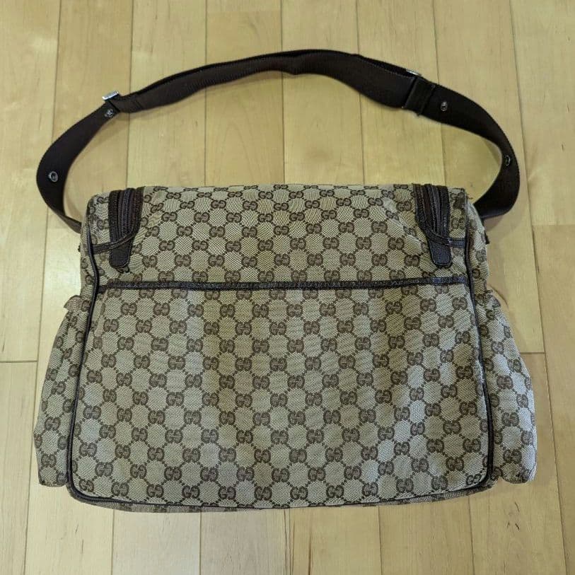 値下げ♪ GUCCI　マザーズバッグ　ショルダーバッグ　GG キャンバス
