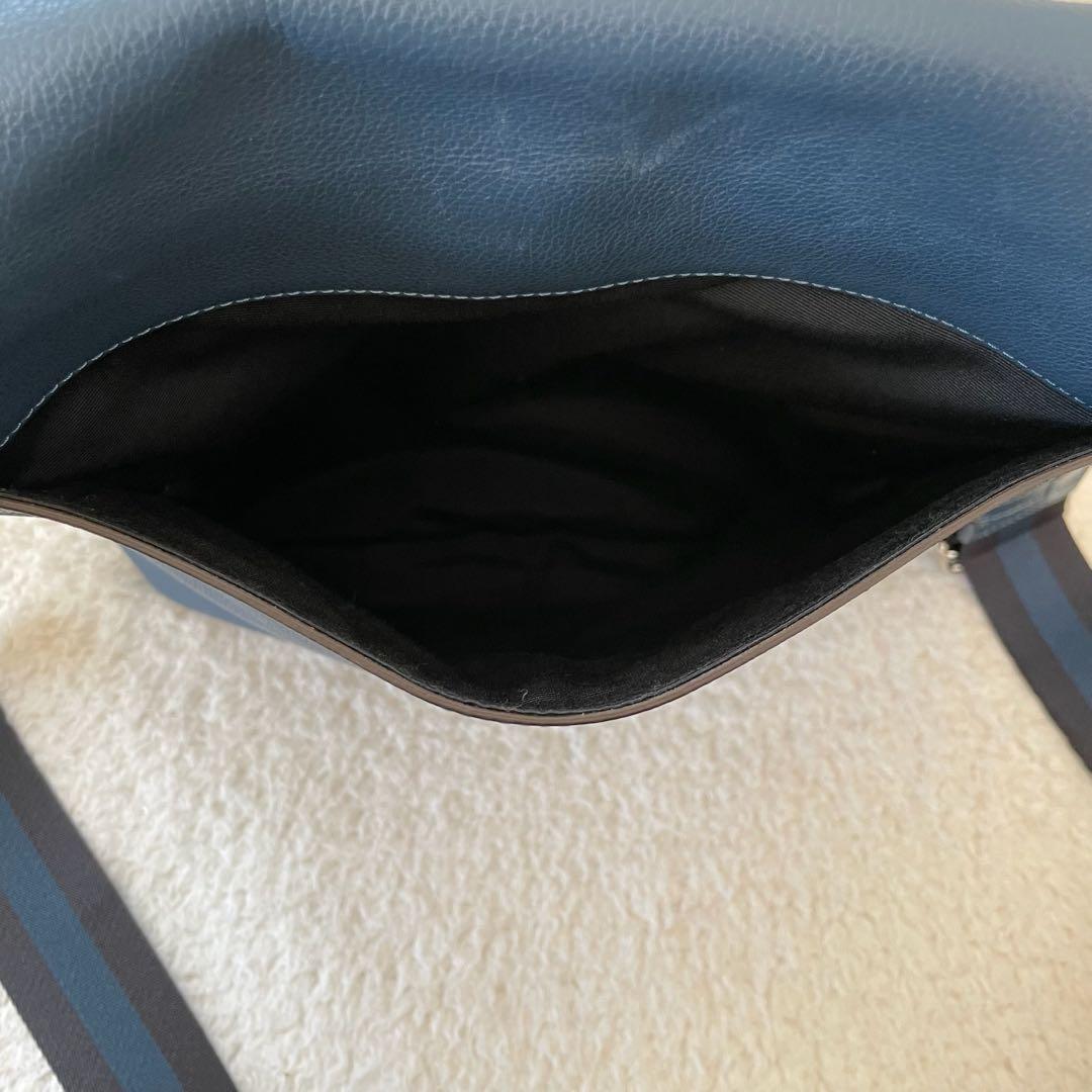 【美品】coach ショルダーバッグ オールレザー くすみブルー 斜め掛け