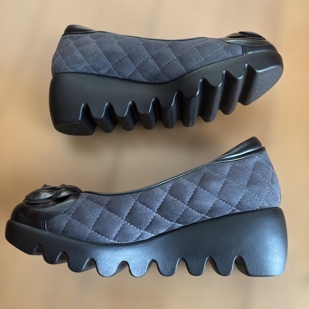 HILLS AVENUE キルティングパンプス グレー