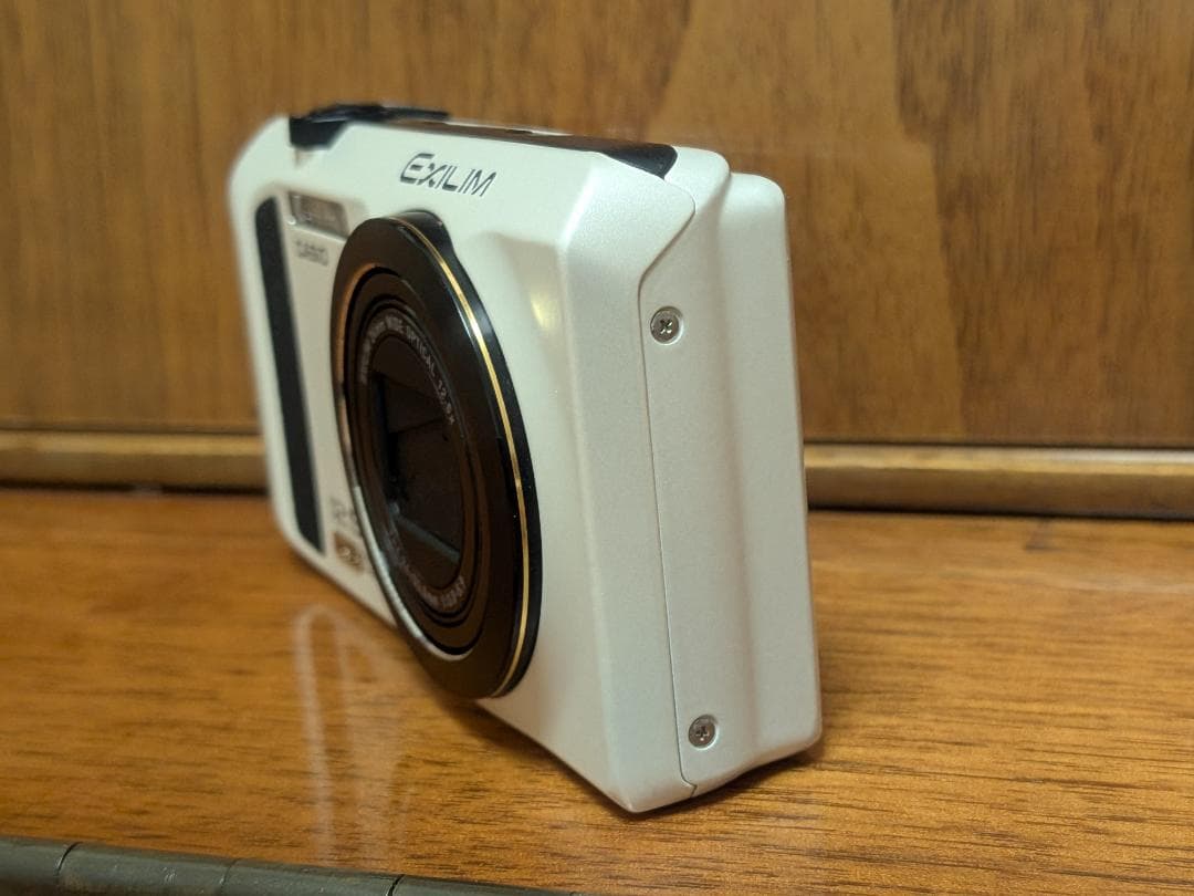 CASIO EXILIM EX-ZR300　ジャンク