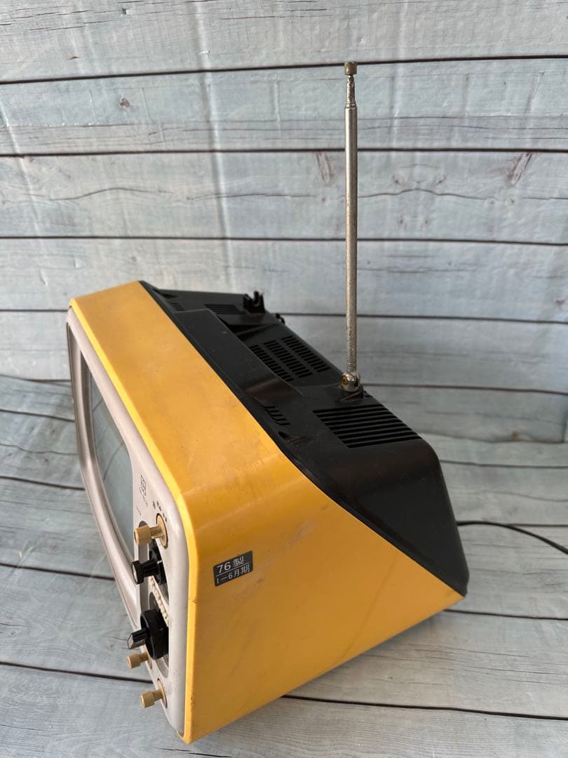 ナショナル白黒ブラウン管テレビ「TR-903E」(H15)