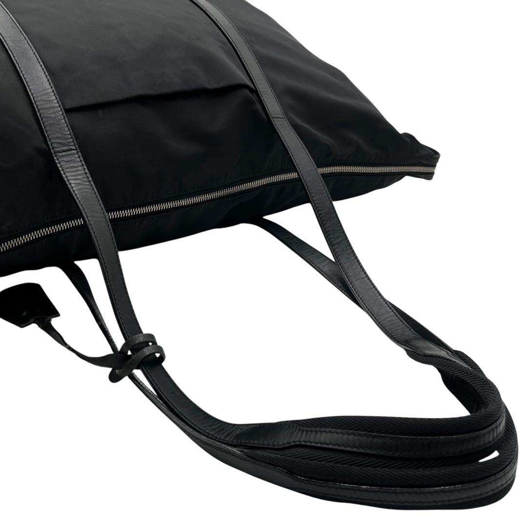 PRADA プラダ　ボストンバッグ　トートバッグ　大容量　旅行バッグ　ナイロン