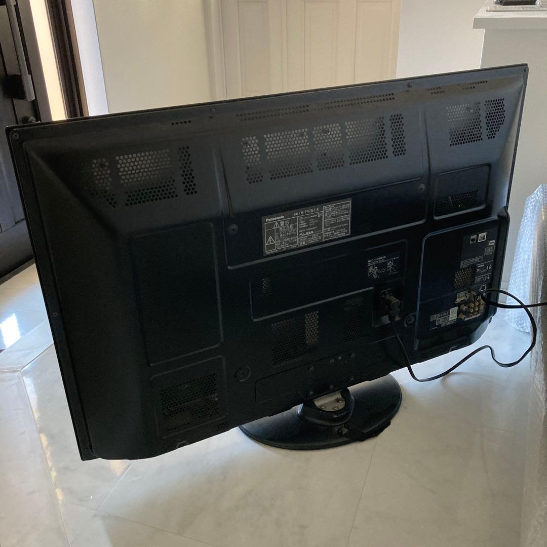 テレビ　42型