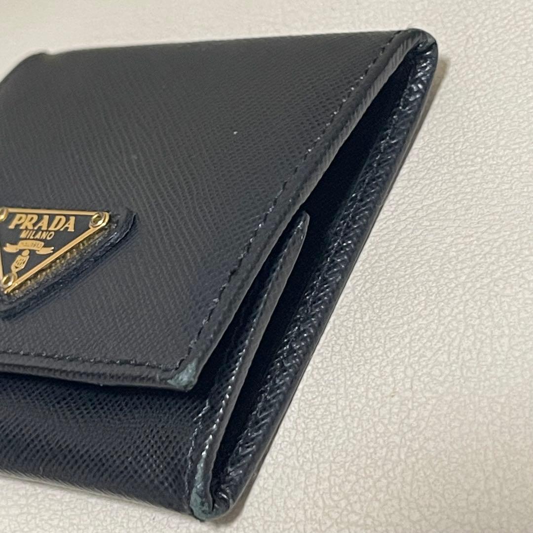 【極美品】PRADA プラダ　小銭入れ　ケース　黒　ゴールド　正規品