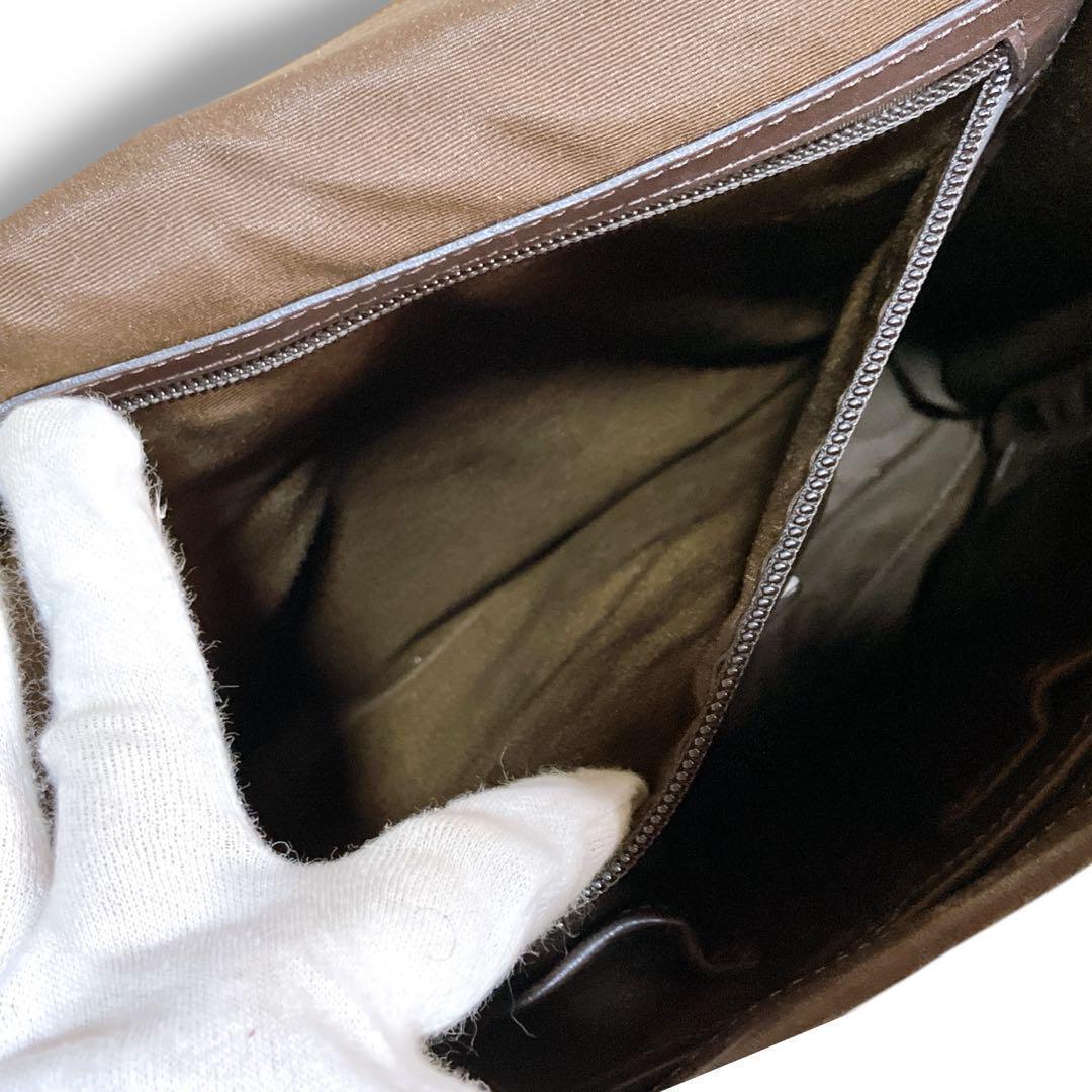 コーチ 良品 オプアート 斜め掛け可 PVC メッセンジャーバッグ ベージュ