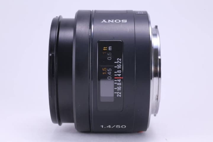 明るい単焦点 SONY AF 50mm F1.4 SAL50F14