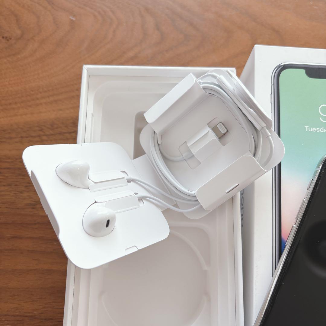 iPhone X本体　SIMフリー 64GB