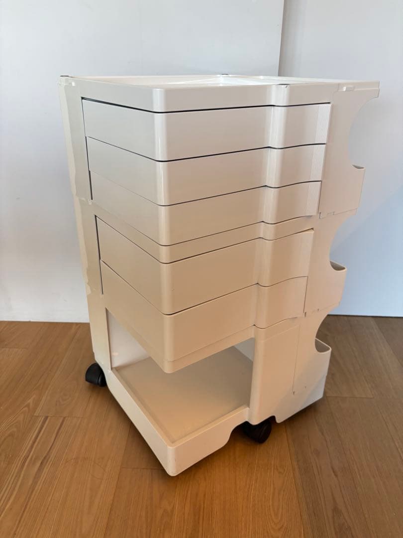 ジョエ・コロンボ　ボビーワゴン 3段5トレイ