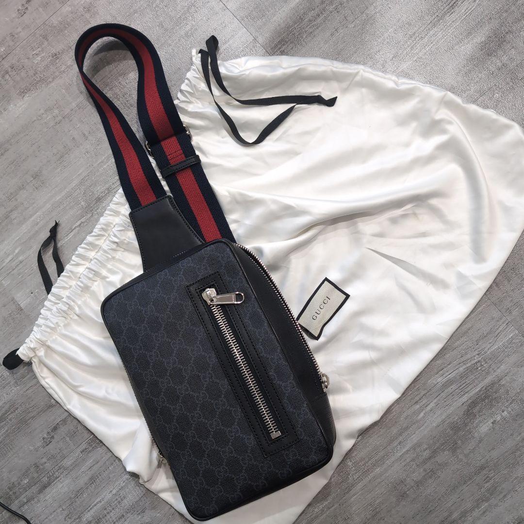 本日最終お値下げ☆GGブラック超美品ボディバッグ