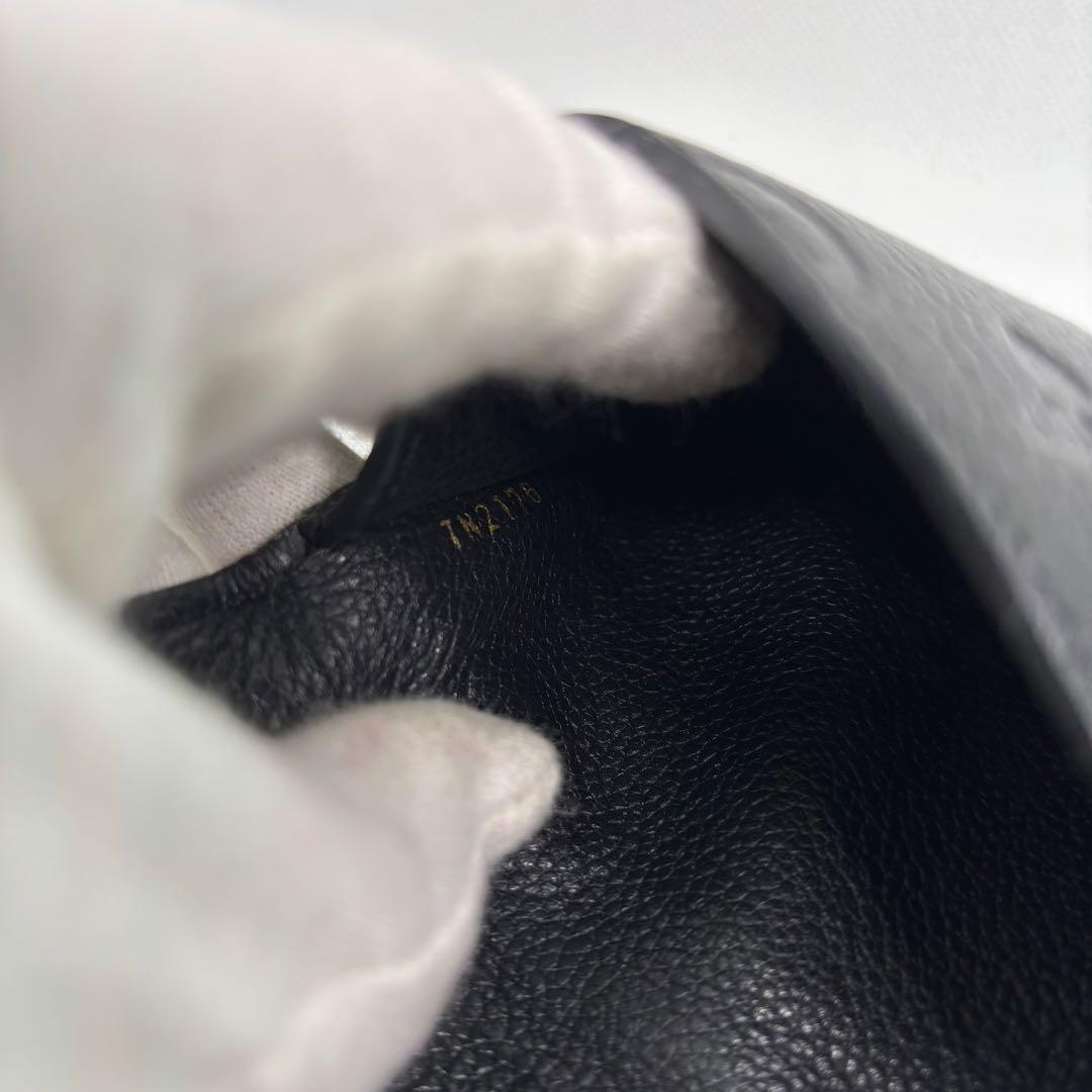 ルイヴィトン VUITTON　ポシェットクレ　アンプラント黒　M60633