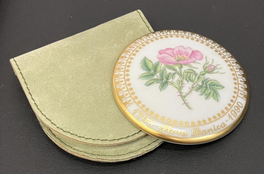【貴重】ロイヤルコペンハーゲン フローラダニカ　200周年記念　手鏡