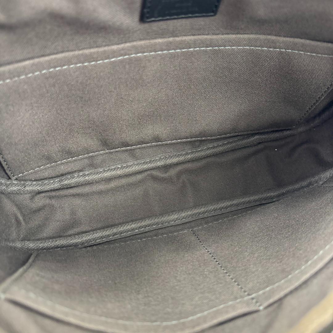 新品同様 ルイヴィトン ダミエアンフィニアンブレール N41288 ボディバッグ