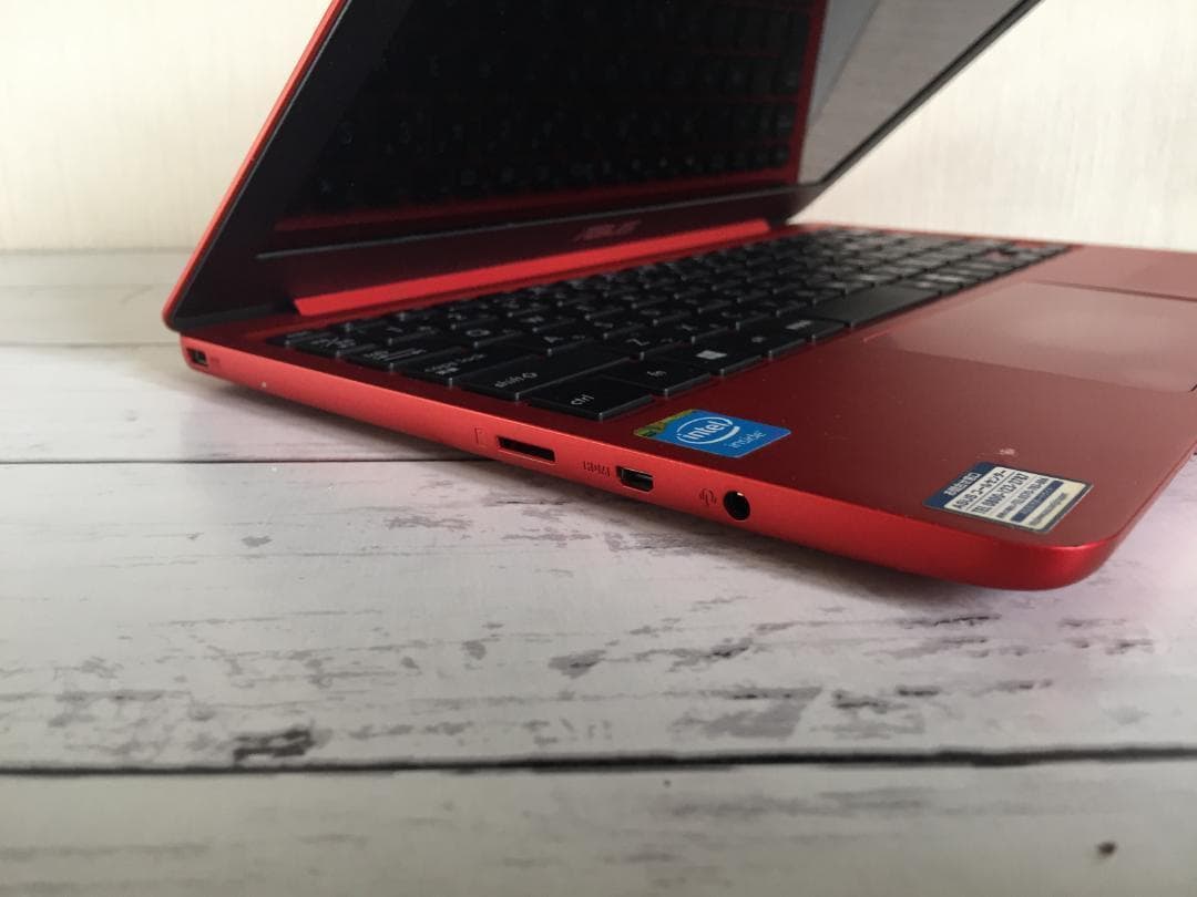 ASUS X205TA-B 11.6型TFT 軽量・コンパクト ノートパソコン
