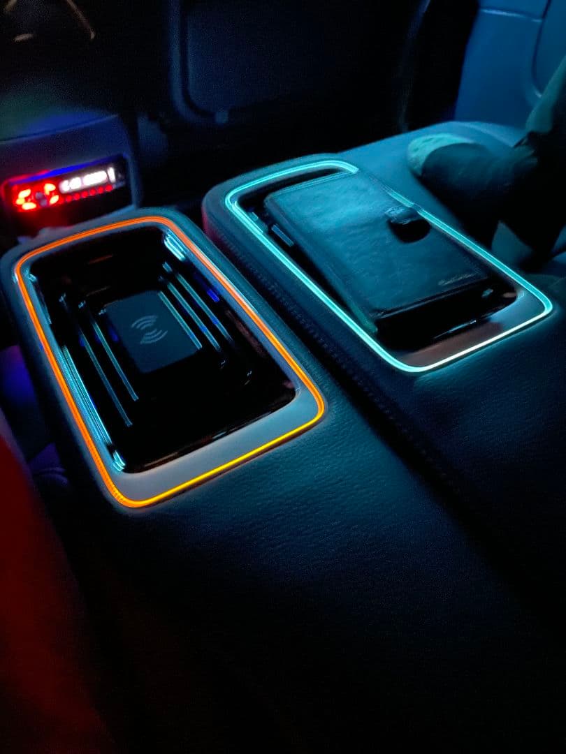 w447 RHD BR447 プラチナスウィート　後席置くだけ充電器キット　左右