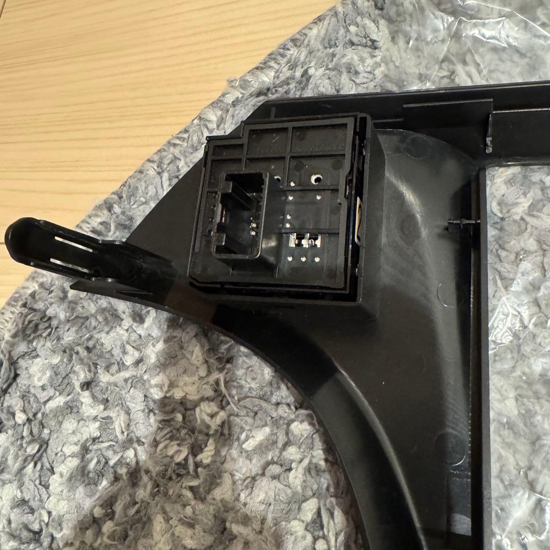 生産終了 入手困難 プリウス 30 9インチ 純正 形状 ナビ パネル ステー付