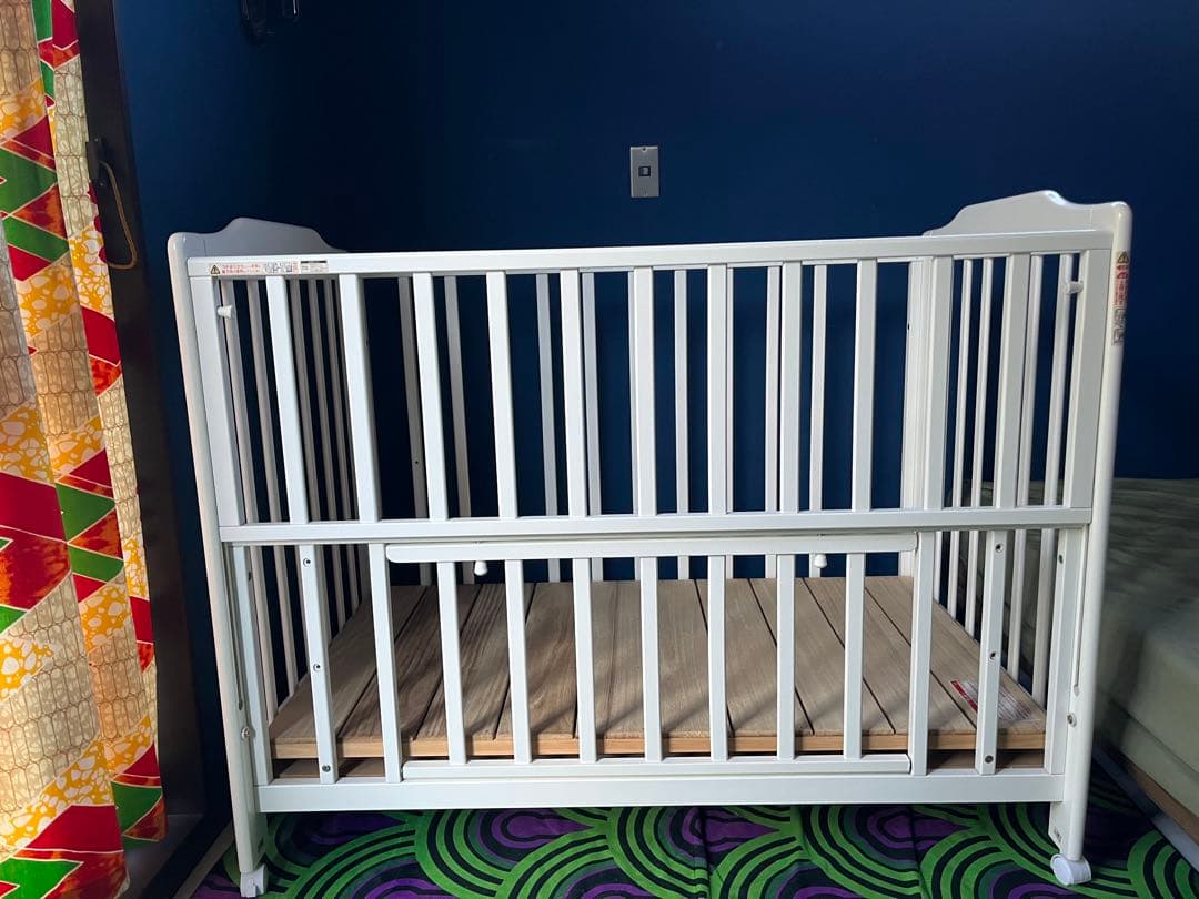 カトージ　KATOJI ベビーベッド　ハイタイプ　ホワイト ベッドガードおまけ付