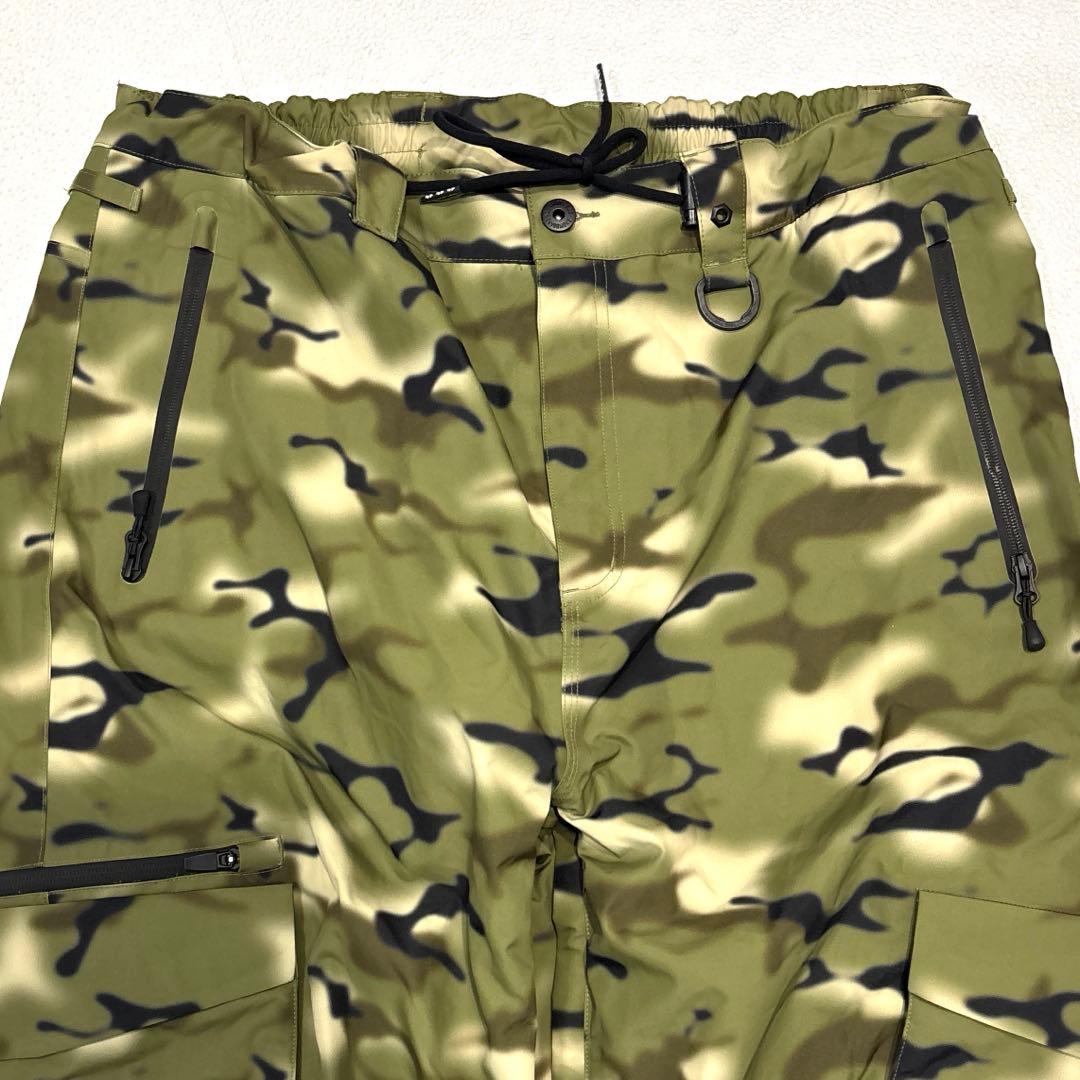 専用【極美品/XL】THIRTY TWO　スノボウェア　セットアップ　上下　カモ