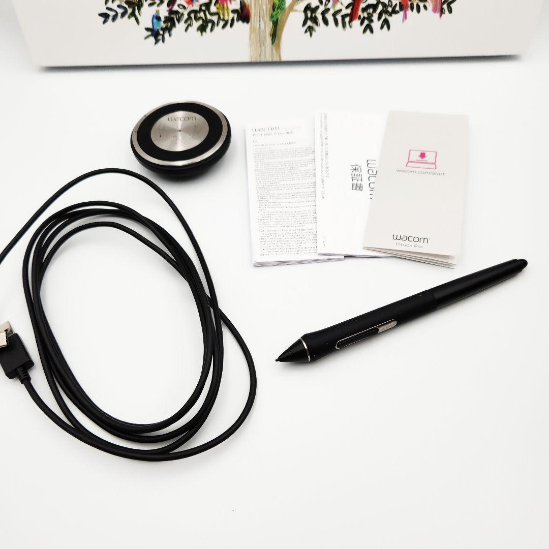 【美品】Wacom Intuos Pro PTH-660 ペンタブレット