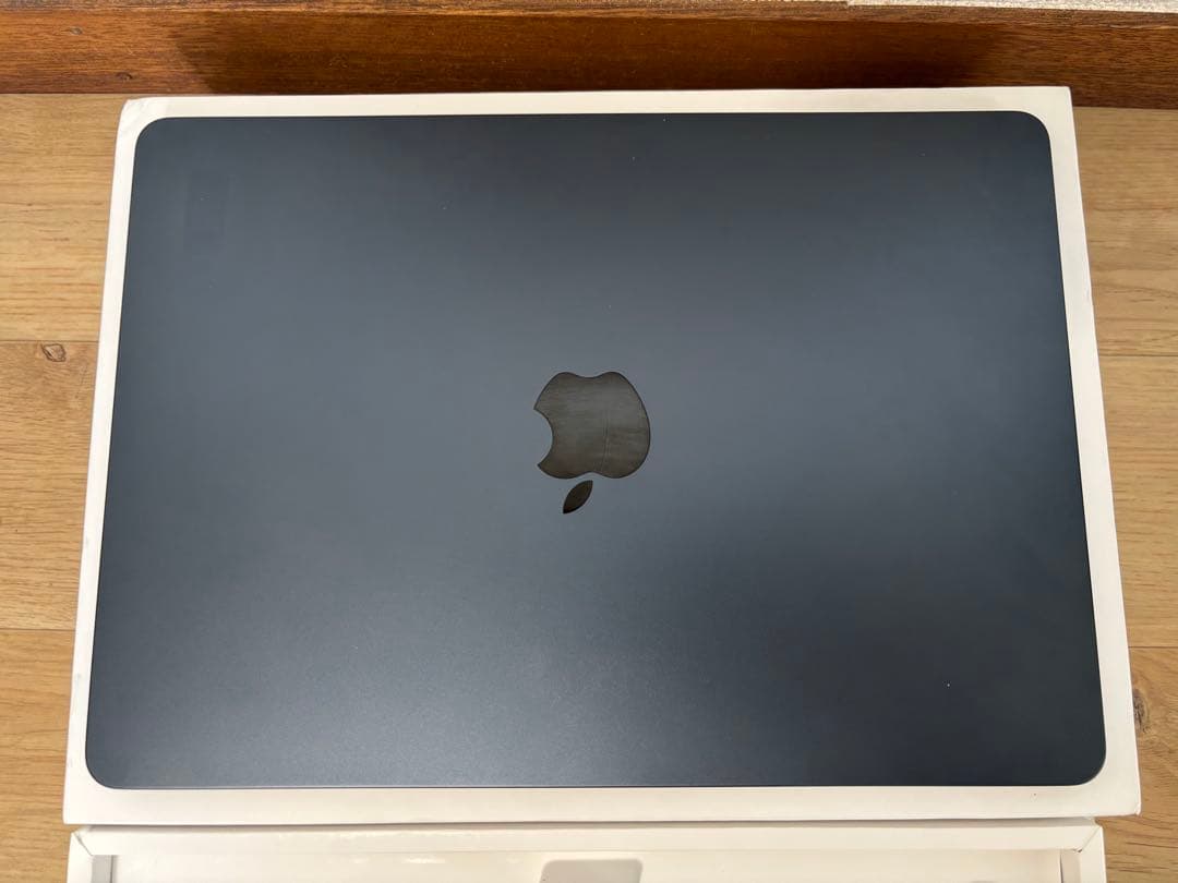 Macbook Air 13インチ　M2 A2681 256GB 8GB