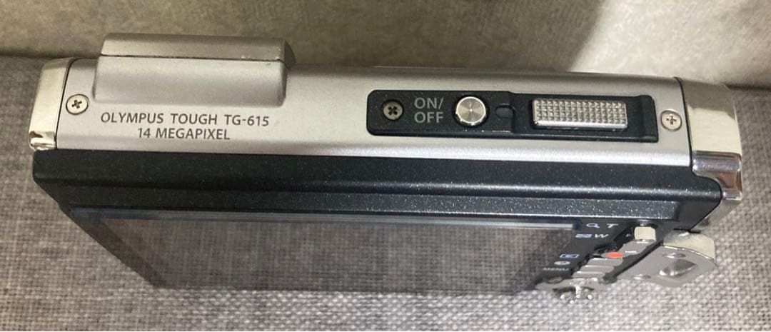 ☆良品OLYMPUS TOUGH TG-615 防水カメラ オリンパス コンデジ