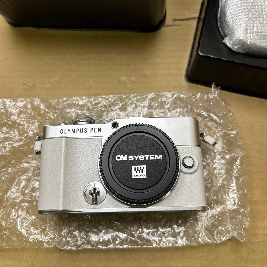 デジタルカメラ OLYMPUS PEN E-P7 14-42mm EZ