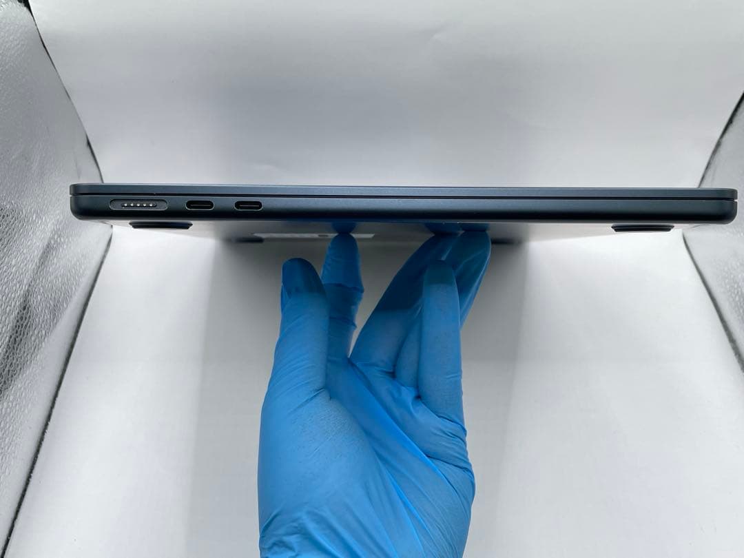 MacBook Air 2022 M2 ( 24GB /1 TB ) 中古品