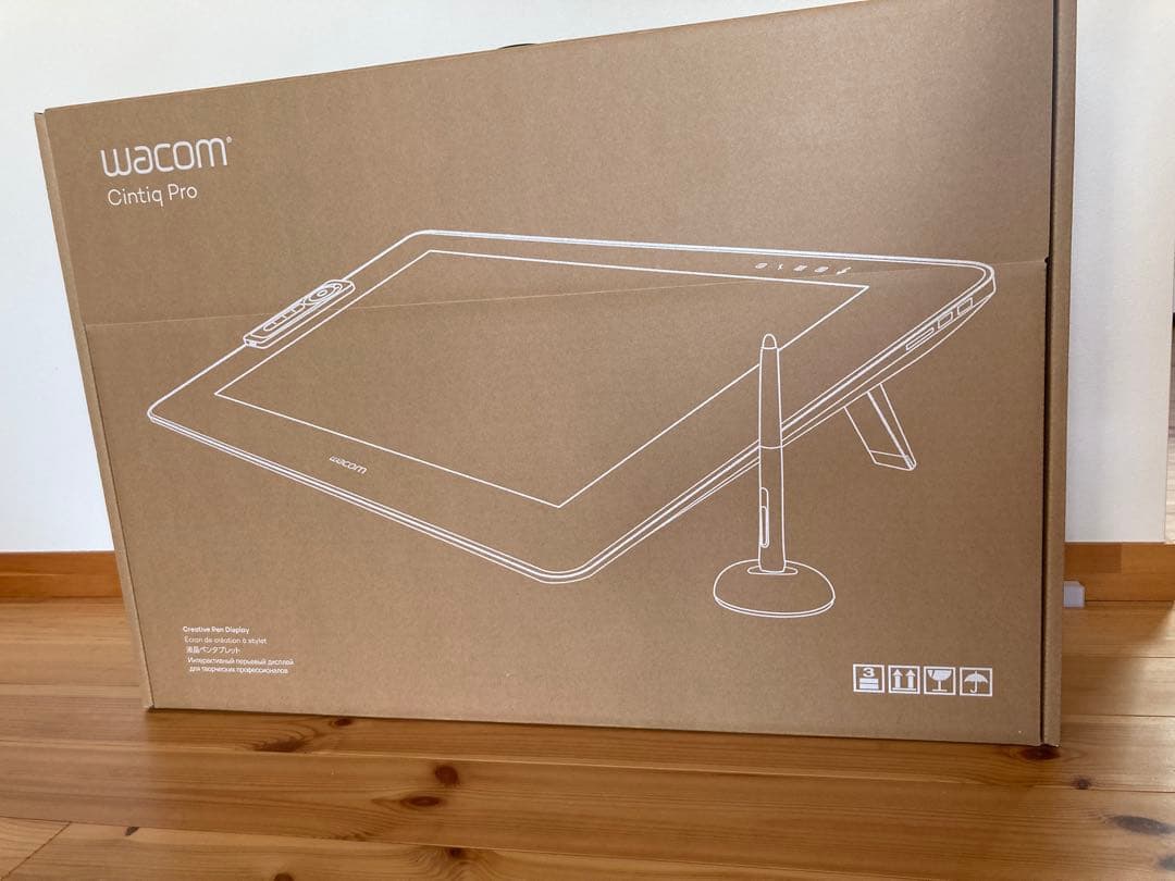 WACOM cintiq pro 24 液タブ