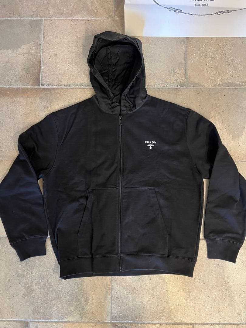 春PRADA プラダ　セットアップ　ジップフーディパーカー&パンツ ブラック　黒