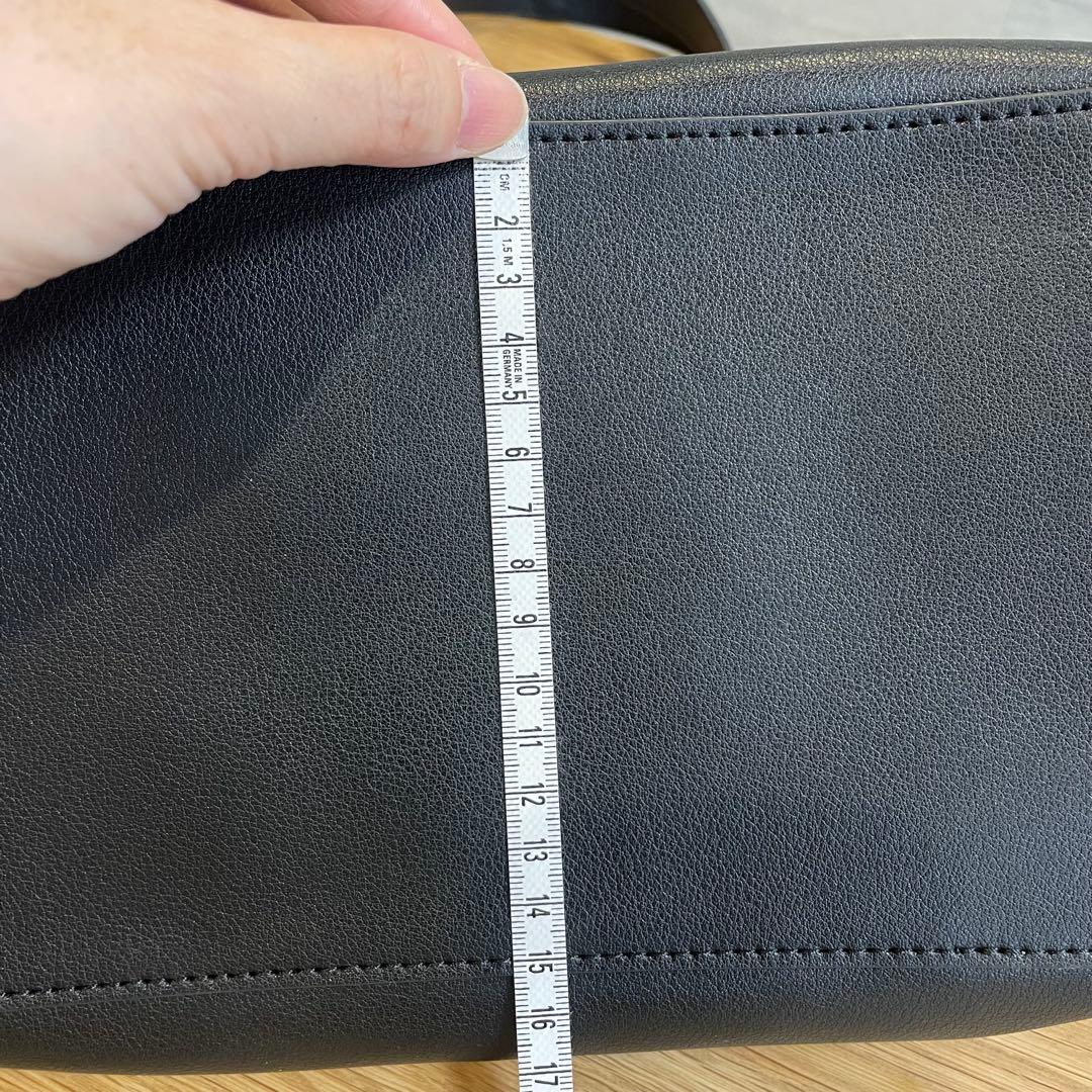 【バーニーズニューヨーク】ロゴトートバッグ　黒　美品　肩掛け◎