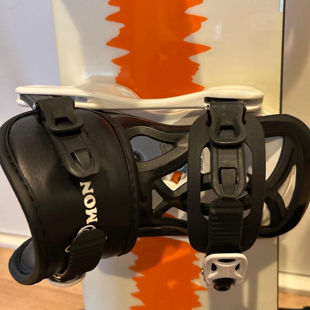 子供用スノーボードSalomon 100cm ビンディング、ケース付き