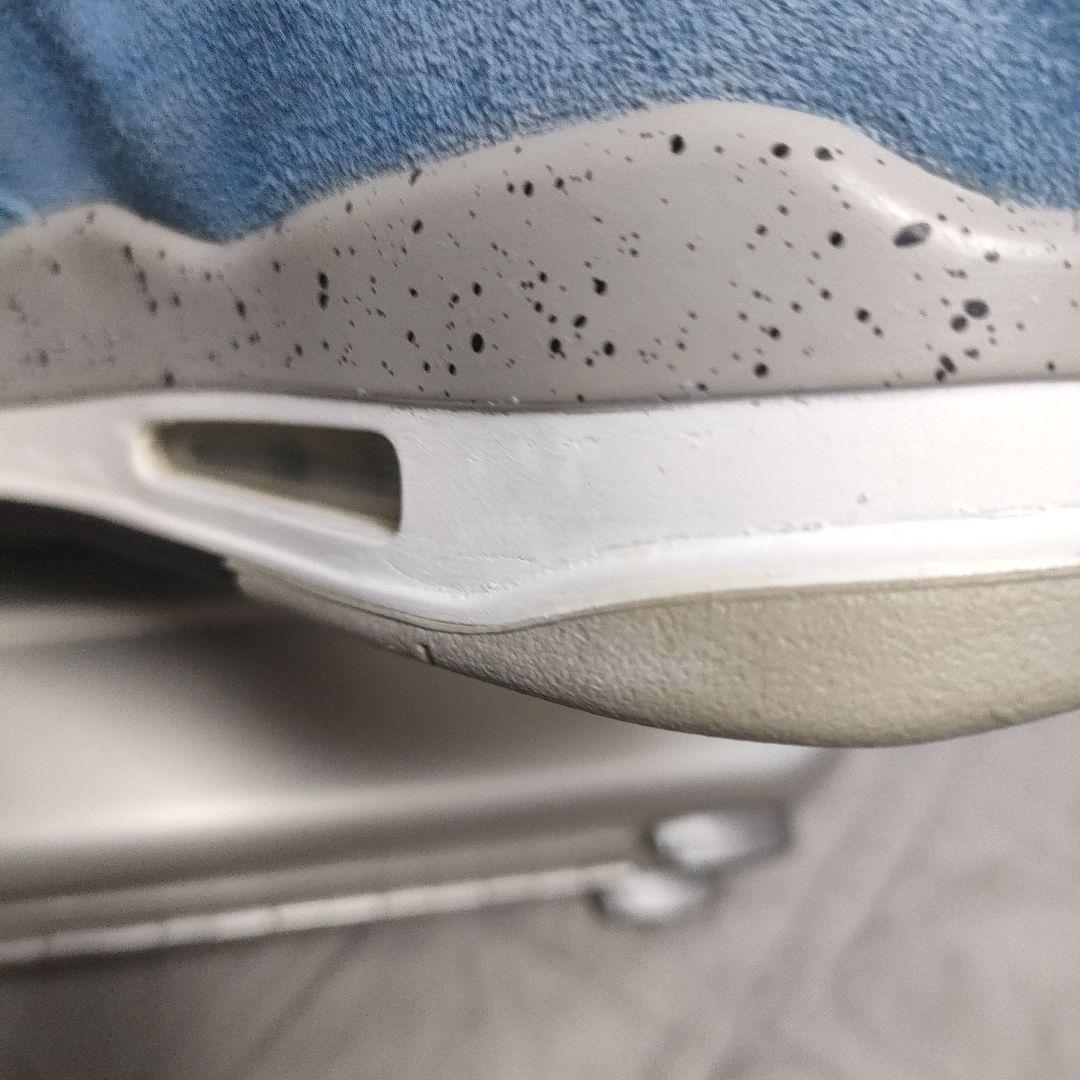 値下げ　ナイキ エアジョーダン4レトロ ユニバーシティ