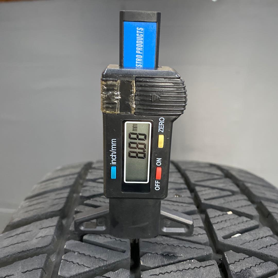 バリ溝‼️ブリヂストンブリザックスタッドレスセット225/60R18ハリアー等