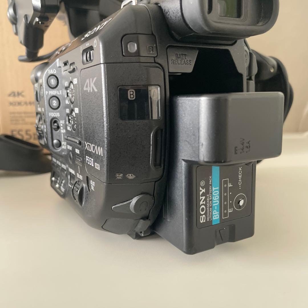 Sony FS5 II 業務用ビデオカメラ 本体　レンズ付き