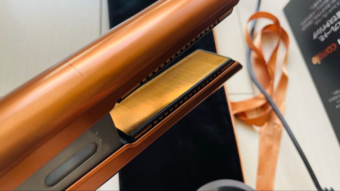 ダイソン　Dyson Corrale ヘアアイロン HS07 BCBN