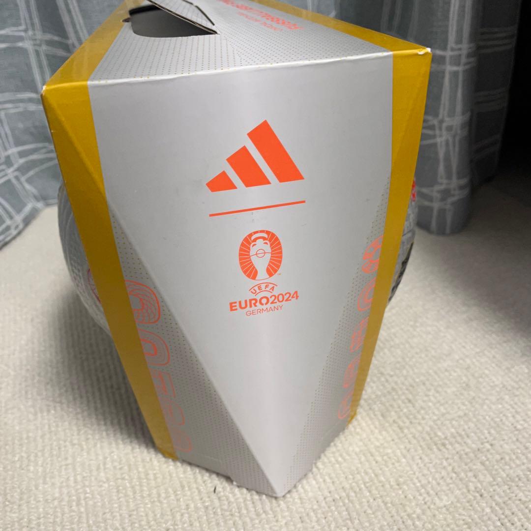 adidas Euro2024 フースバルリーベ フィナーレ AF590F