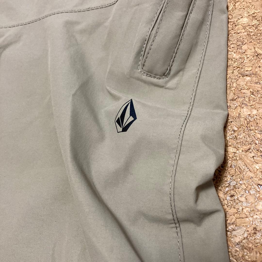 【美品】ボルコム VOLCOMスノーパンツGORE-TEXスノボSメンズベージュ