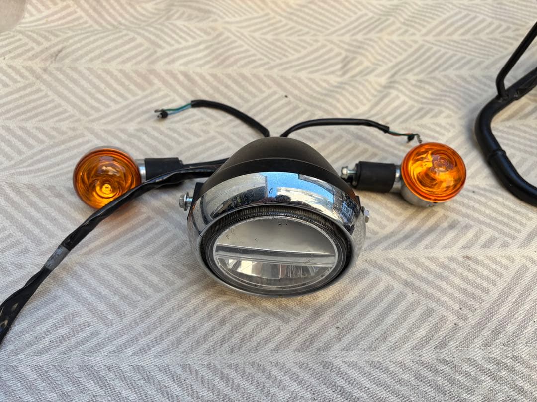 スーパーカブ50プロ　カゴ　LEDヘッドライト付き