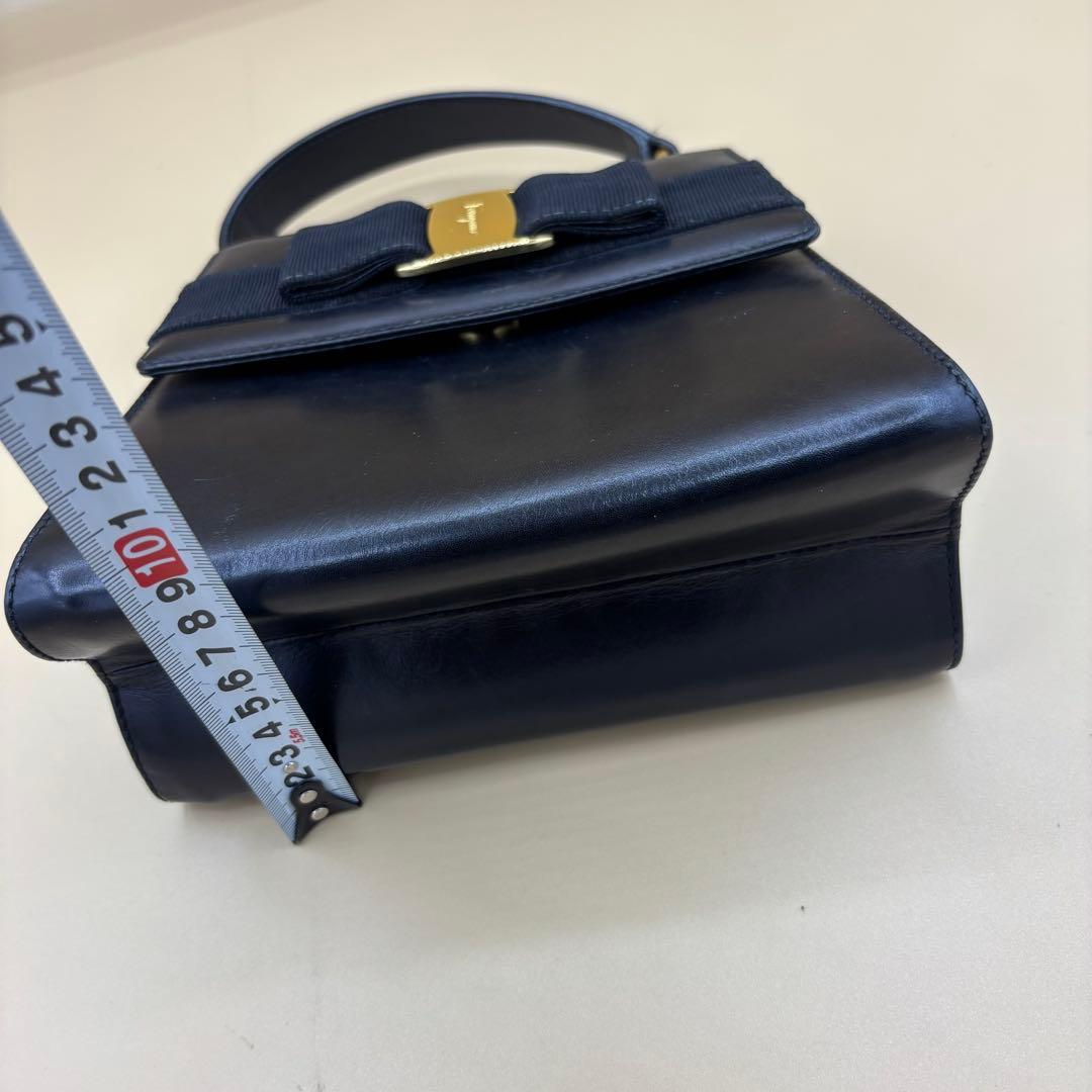 Salvatore Ferragamo ヴァラ リボン レザー ハンドバッグ