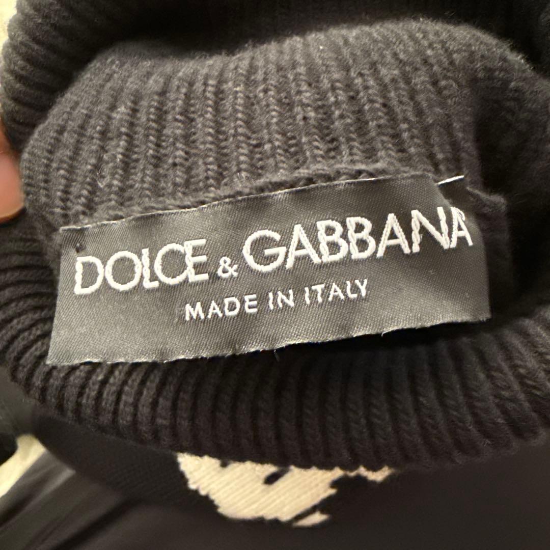 【極美品】DOLCE & GABBANA ニット　セーター　DCロゴ38