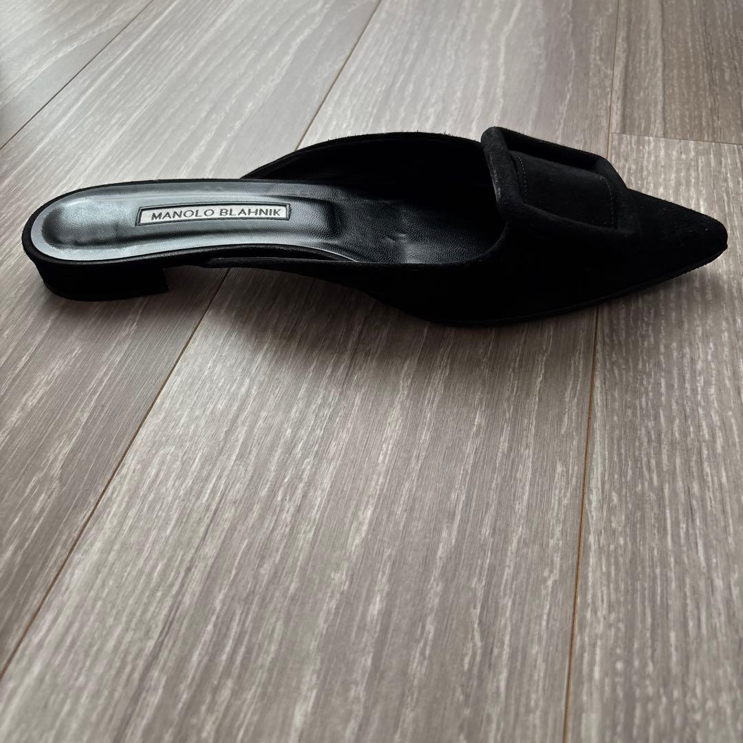 マノロブラニク メイセール フラット　ブラック　38