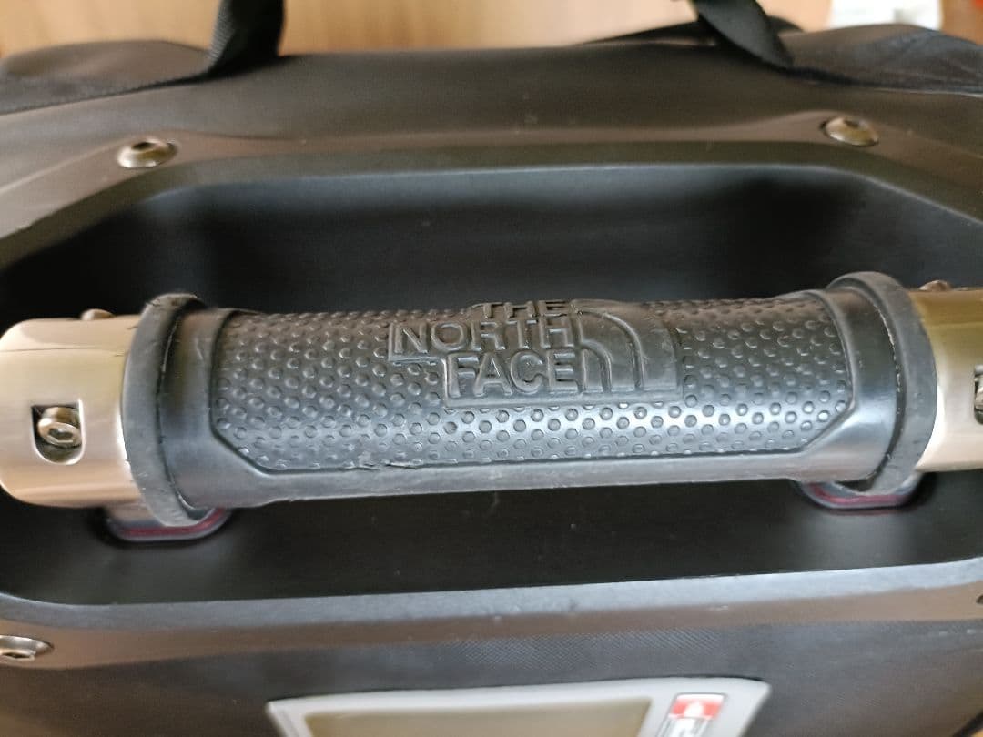 値下げ レア 旧モデル 廃番 ノースフェイス ローリングサンダー