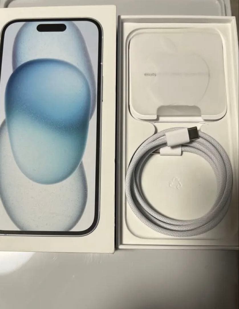 【美品】Apple iPhone 15 ブルー本体