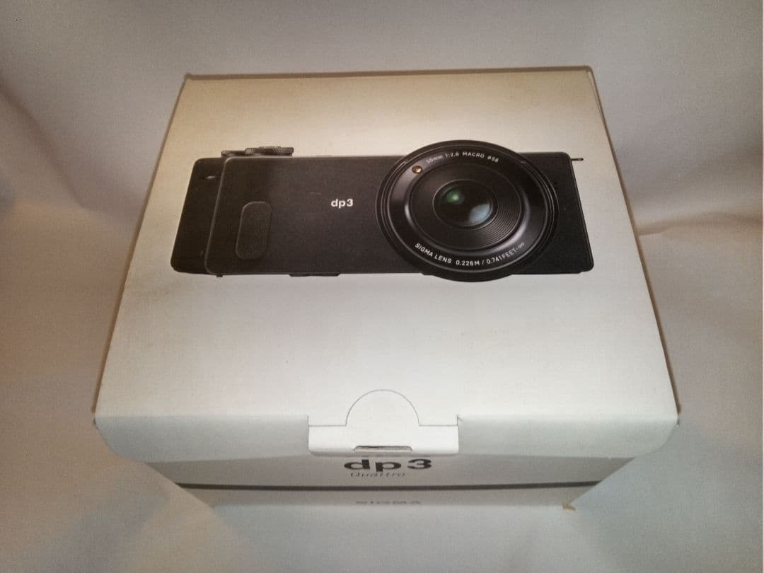 SIGMA dp3 Quattro/防護フィルター・専用クロス付/バッテリー3個