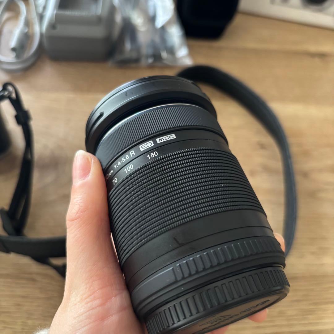 OLYMPUS PEN E-PL8 EZダブルズームキット　ブラック