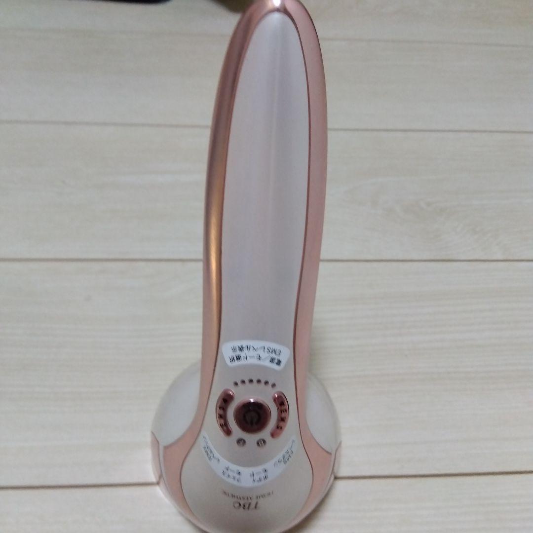 未使用 エルゴノミック美顔器 ピンク