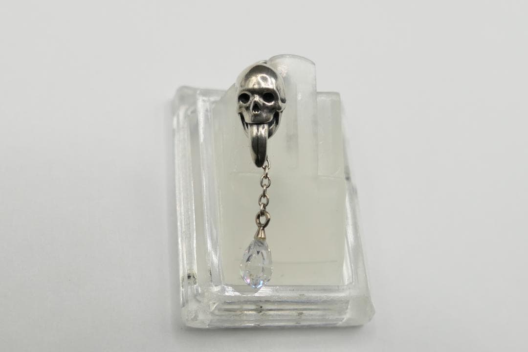 美品　ジャスティンデイビス　タンツイスター　スカル　ピアス　SEJ408