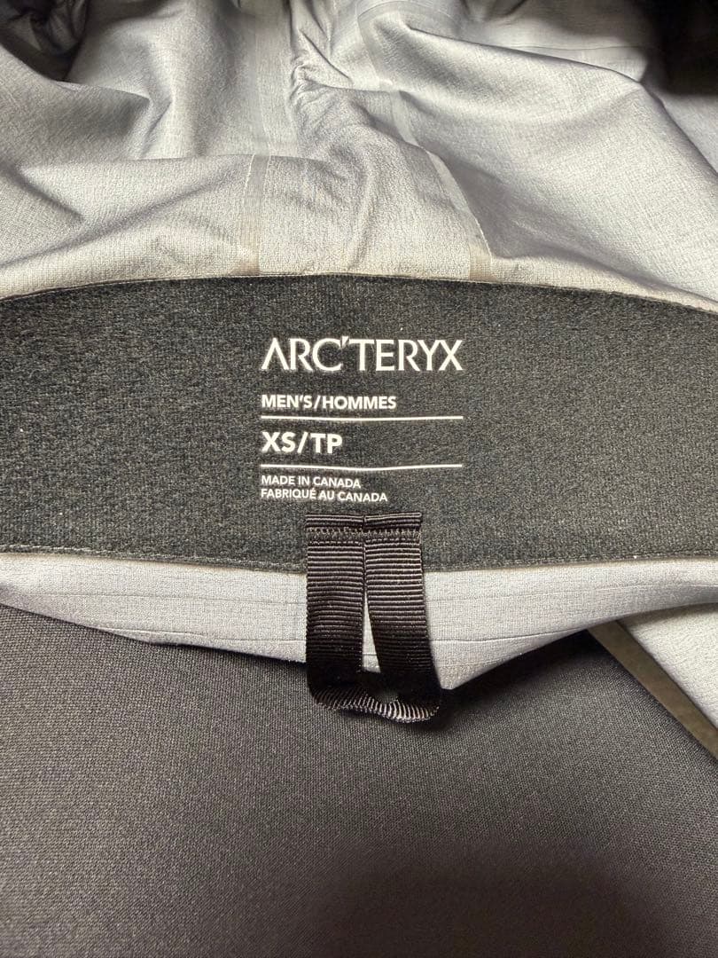 カナダ製　アークテリクス アルファSVジャケット　オルカ　XS　限定品直営店購入