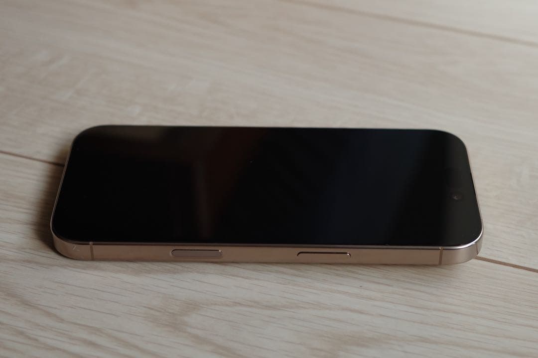 iPhone 16 Pro 512GB デザートチタニウム