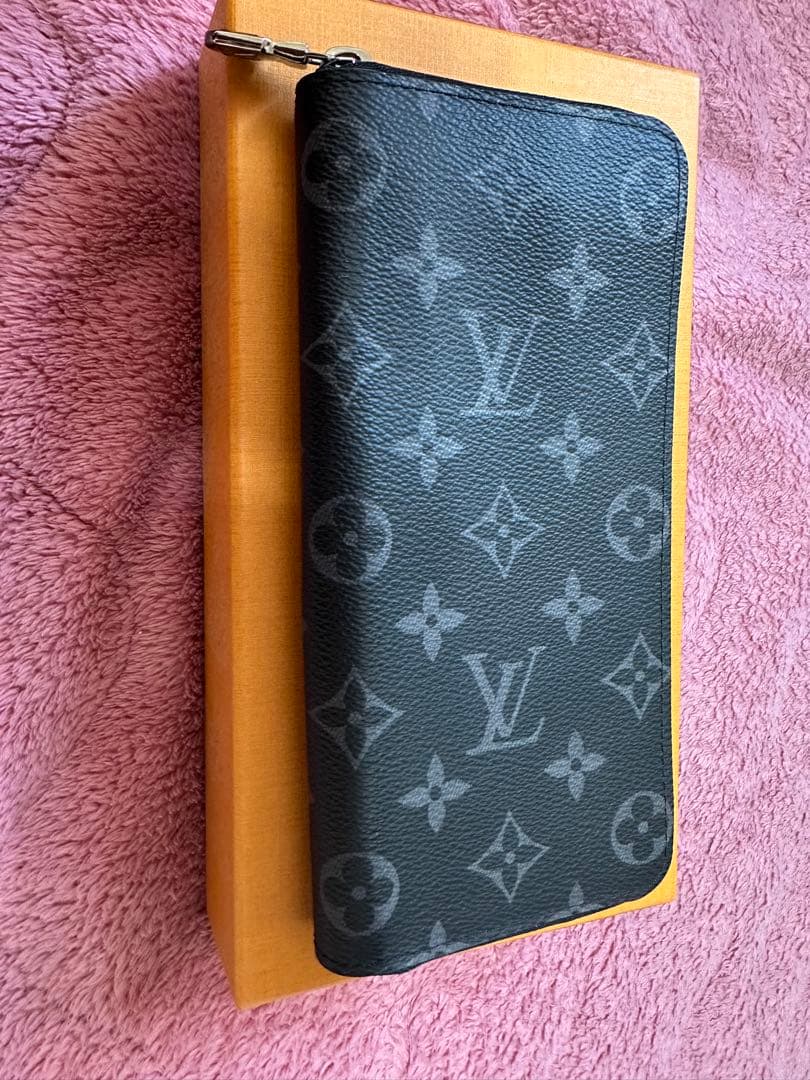 ルイ・ヴィトン　ジッピーウォレット